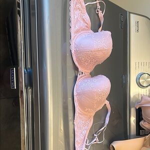 Lace Push-Up Bra in Soft Pink